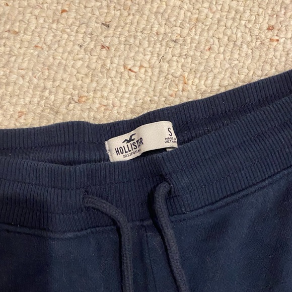 Navy blue Hollister sweatpants size small - Picture 3 of 4
